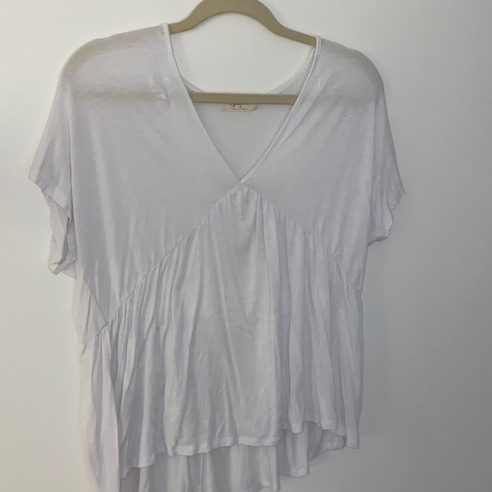 White Flowey Top